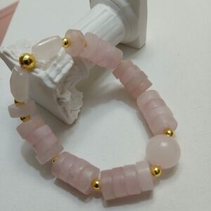 Elegant Pink and Gold Beaded Bracelet